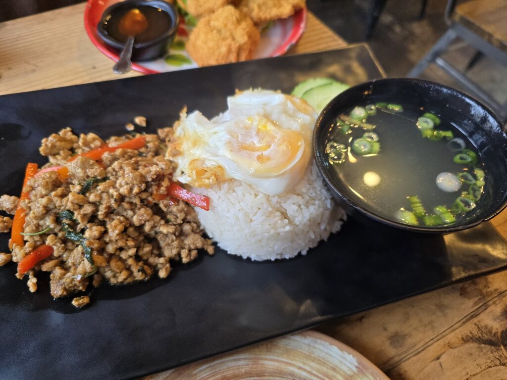 Khao Nom – ร้านข้าวหนม