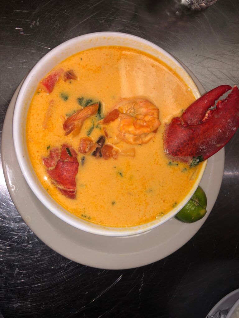 Salud: Sports Bar & Restaurante